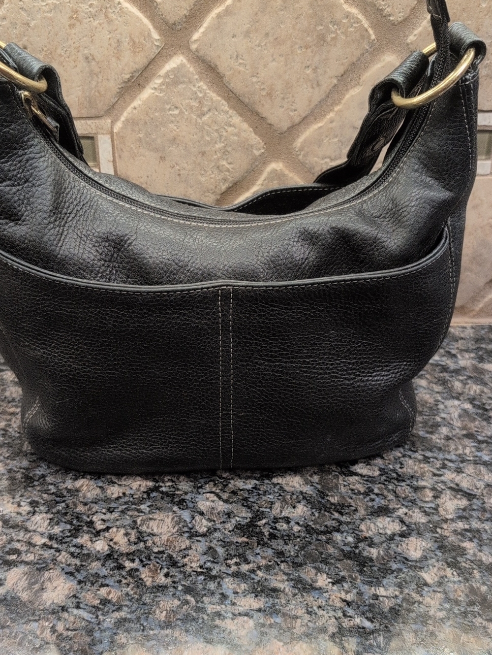 Coronado Genuine Leather Concealed Carry Shoulder Bag - Picture 3 of 16